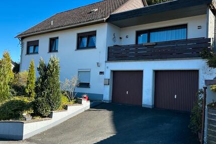 Haus Dillenburg - 8 Zimmer, 143 m&sup2;, 365.000&euro; | Angebot:26088706