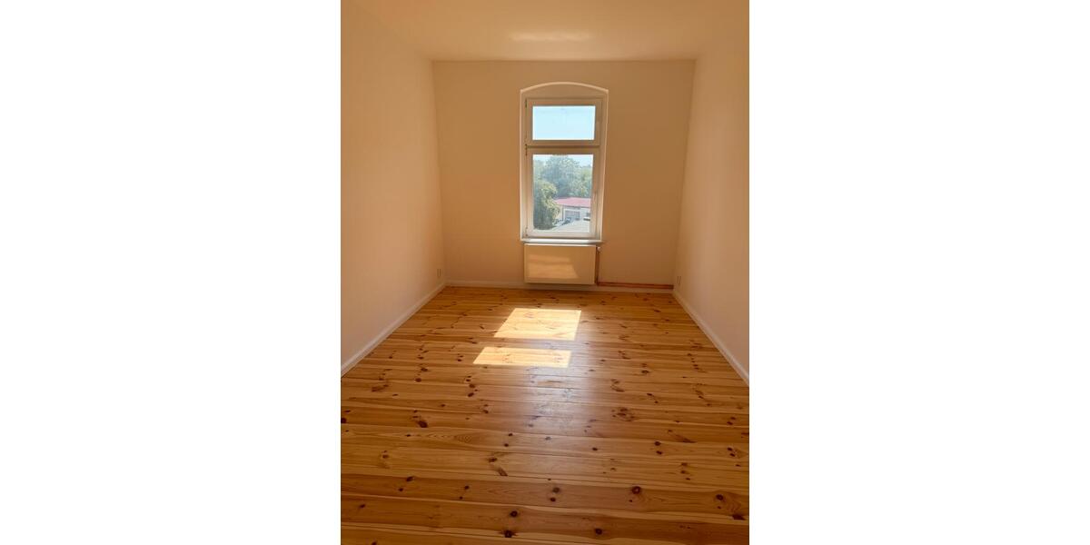 Etagenwohnung Oranienburg - 4 Zimmer, 98 m&sup2;, 1.099&euro; | Angebot:24983031