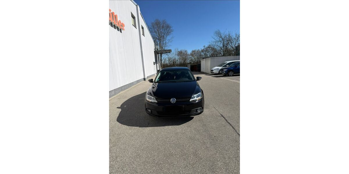 VW Jetta 156.000 km 7.300 &euro; münchen 81735