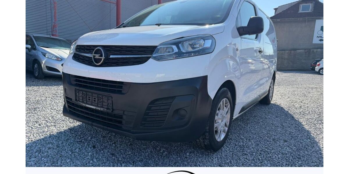 Opel Vivaro 338.000 km 3.899 &euro; Paderborn 33100