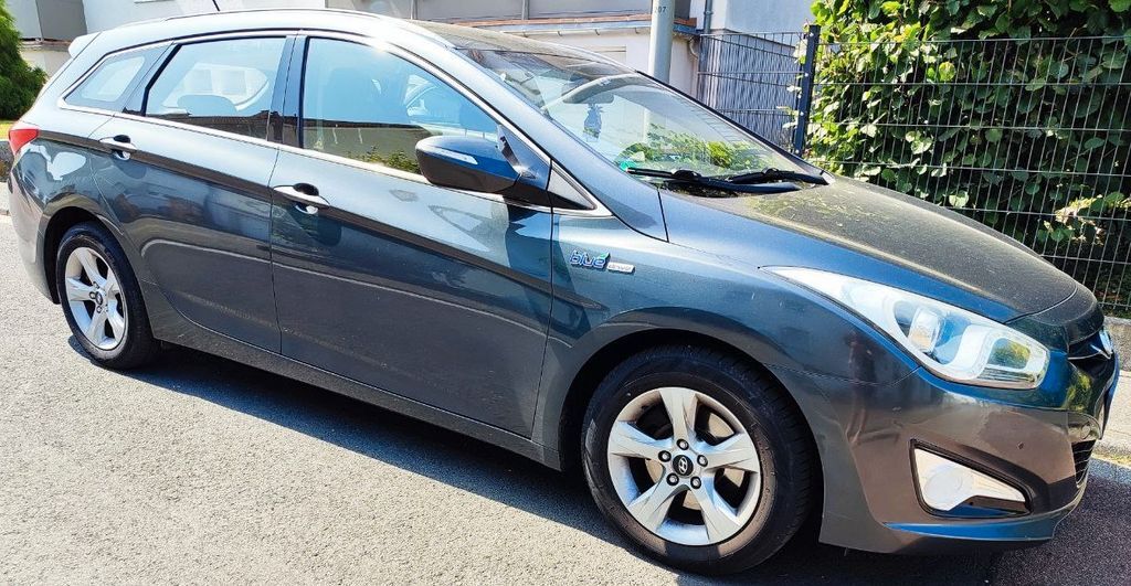 Hyundai i40 151.000 km 6.400 € Hadamar 65589