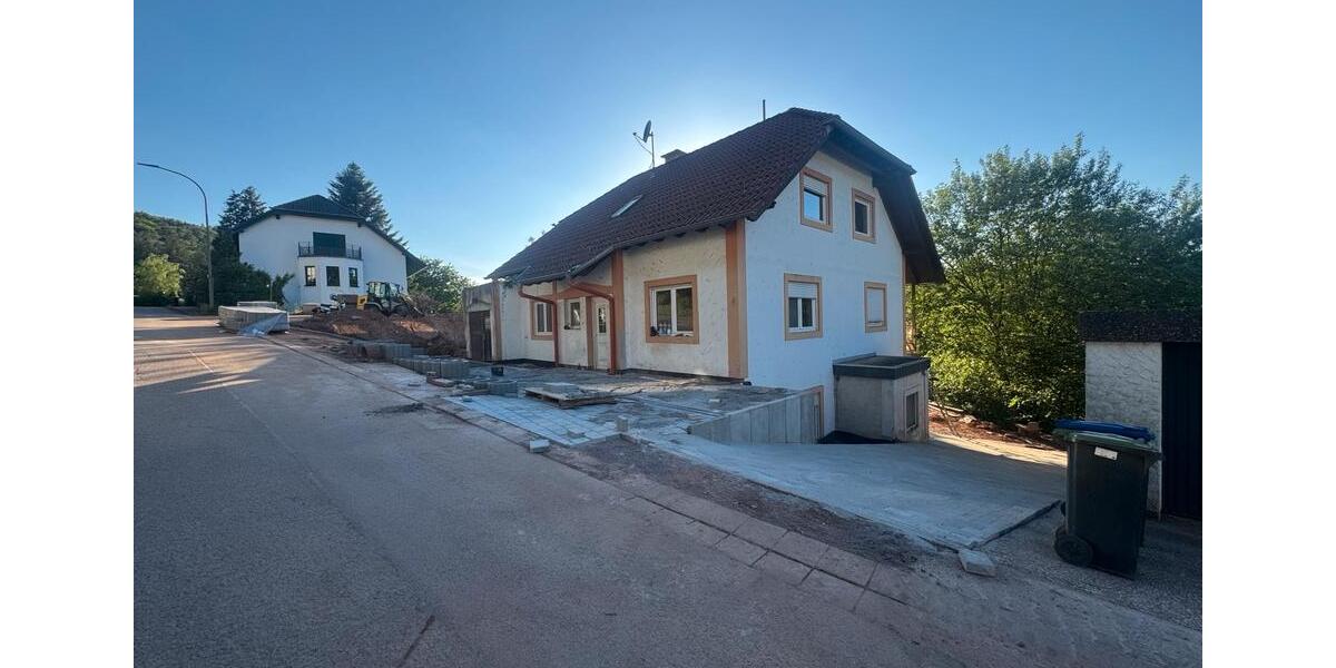 Einfamilienhaus Mettlach - 11 Zimmer, 280 m&sup2;, 225.000&euro; | Angebot:26561154
