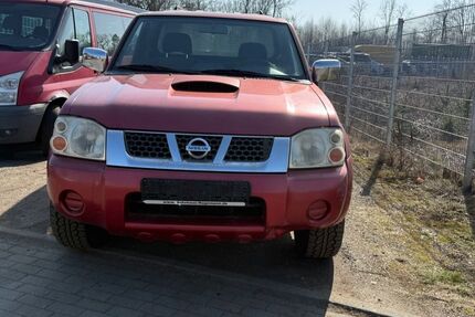 Nissan Navara 222.000 km 6.990 &euro; salzhausen 21376