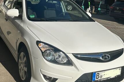 Hyundai i30 130.000 km 5.300 &euro; Berlin 13585