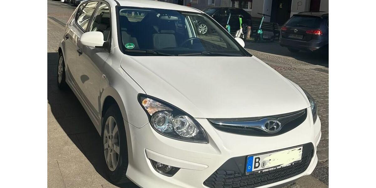 Hyundai i30 130.000 km 5.300 &euro; Berlin 13585