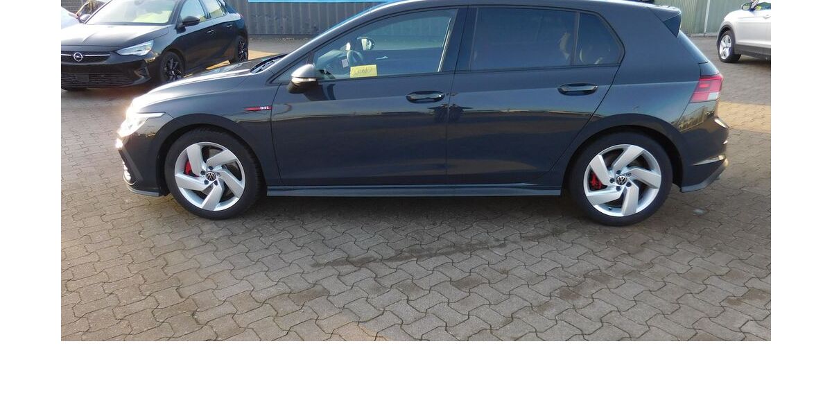 VW Golf 25.600 km 24.990 &euro; Vordorf 38533