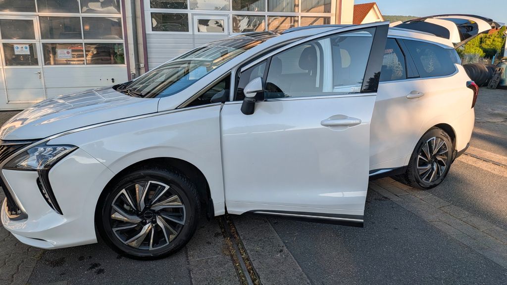 DFSK Forthing 4 44.000 km 23.890 &euro; Wabern 34590