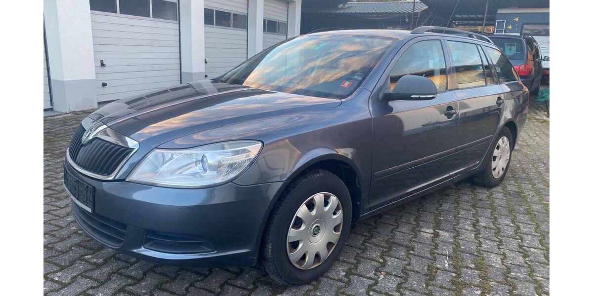 Skoda Octavia 230.906 km 3.250 &euro; Steinen 79585