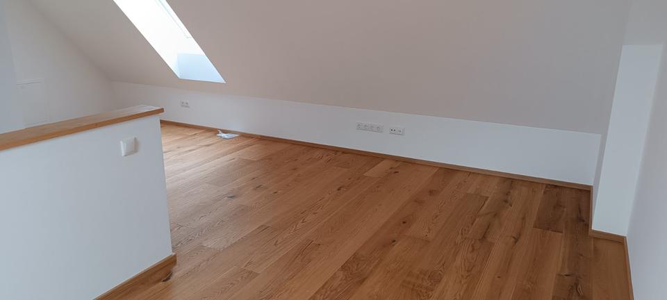 Etagenwohnung Oettingen in Bayern - 2.5 Zimmer, 89 m&sup2;, 1.100&euro; | Angebot:24877172