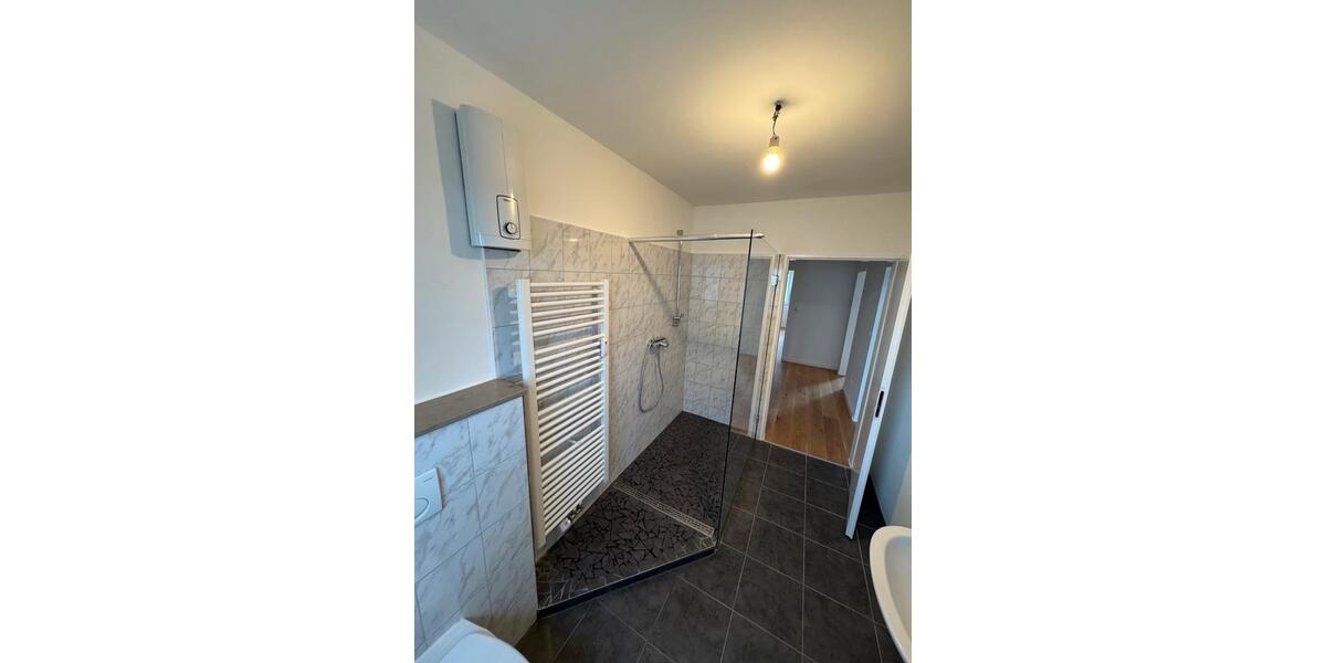 Hochparterre Höxter - 2 Zimmer, 80 m&sup2;, 660&euro; | Angebot:25149990