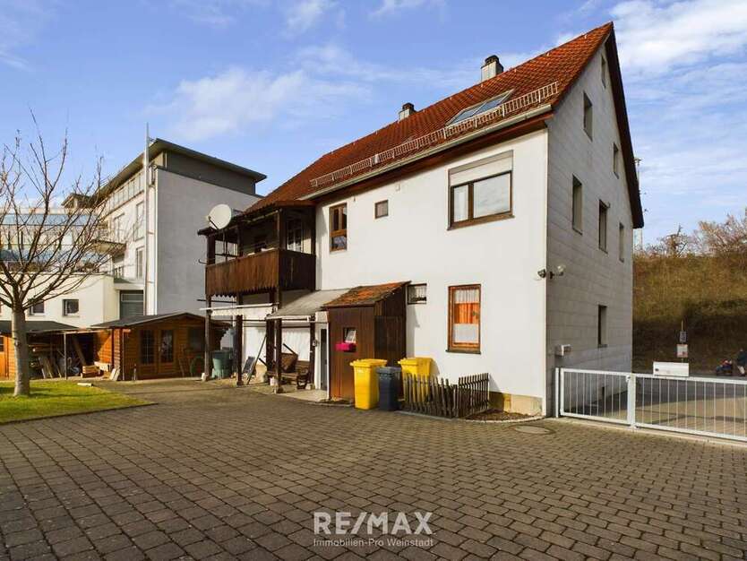 Haus zum Kaufen in Weinstadt 695.000 € 191 m²