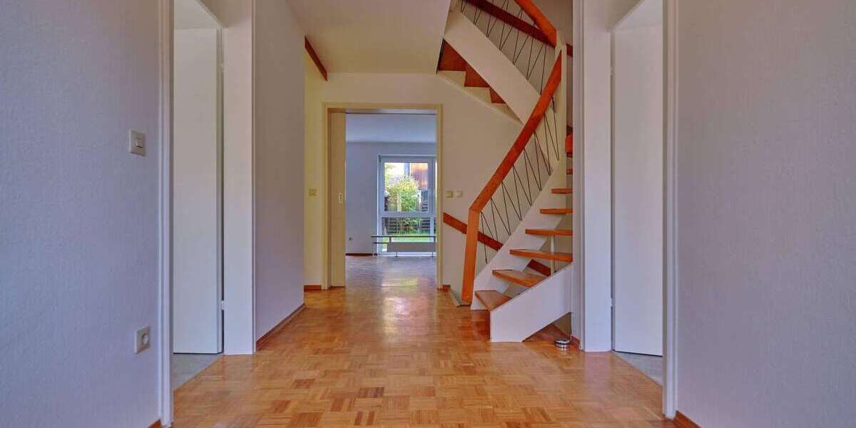 Einfamilienhaus München Pasing-Obermenzing - 6 Zimmer, 125 m&sup2;, 2.500&euro; | Angebot:27135622