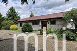 Much Hündekausen: Kleiner Bungalow mit 2 Garagen für die kleine Familie. 4 zimmer