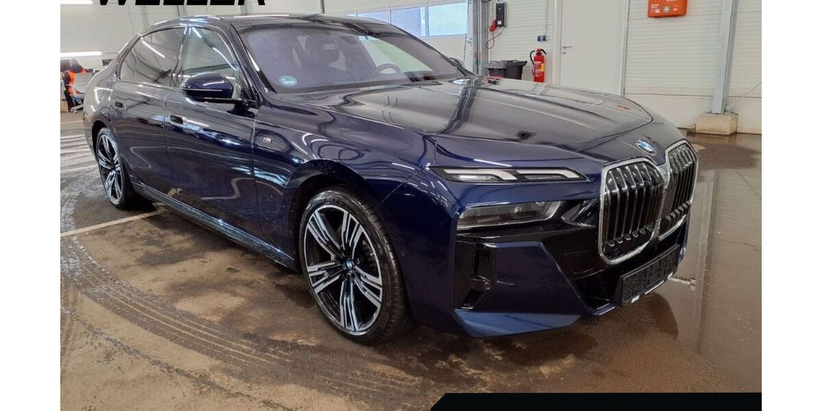 BMW 740 4.289 km 93.650 &euro; Höxter / Stahle 37671