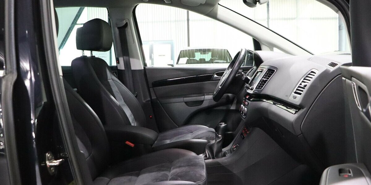 VW Sharan 1.4 TSI BUSINESS HIGHLINE / XENON / TOP 64.000 km 27.444 &euro; Hamm 59077