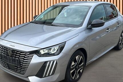 Peugeot 208 13.909 km 15.880 &euro; Dresden 01328