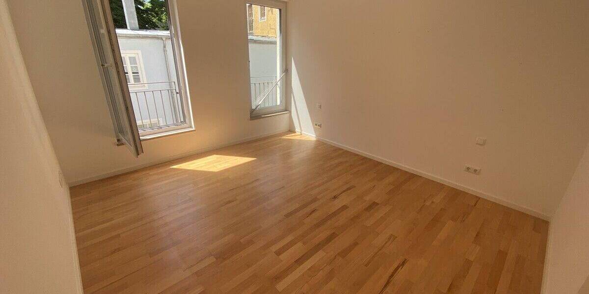 Etagenwohnung Schrobenhausen - 3 Zimmer, 88 m&sup2;, 1.050&euro; | Angebot:26918144