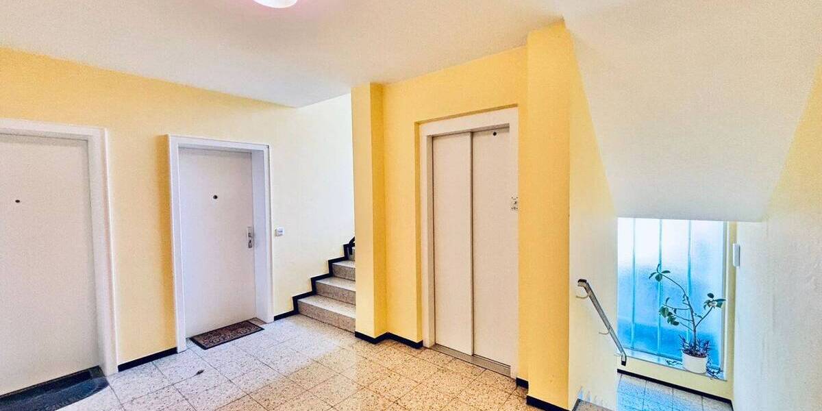 Etagenwohnung Wiesbaden Bierstadt - 5 Zimmer, 138 m&sup2;, 360.000&euro; | Angebot:26106467