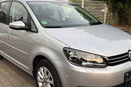 VW Touran 122.213 km 11.480 &euro; Recklinghausen 45663