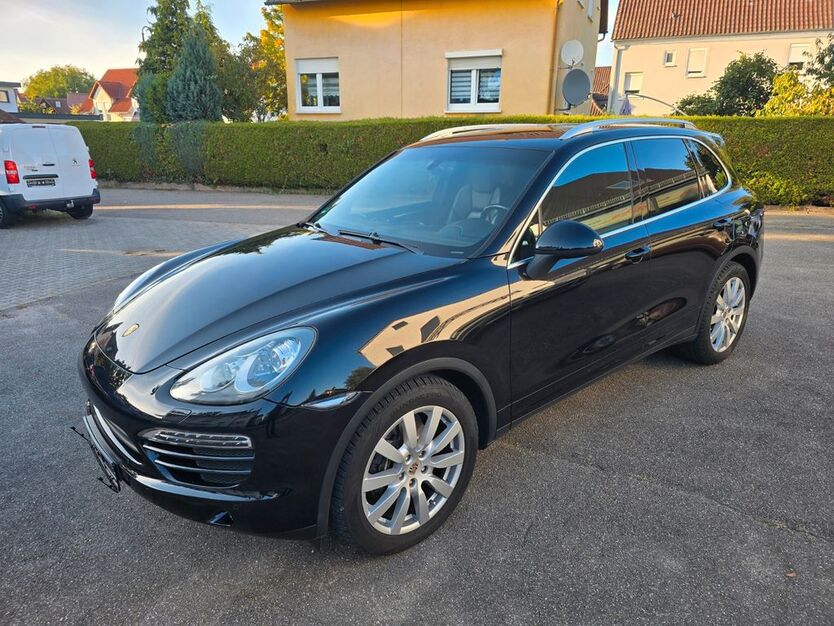 Porsche Cayenne 136.000 km 24.450 € Bad Friedrichshall 74177