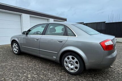 Audi A4 103.000 km 4.900 &euro; Bonn 53123