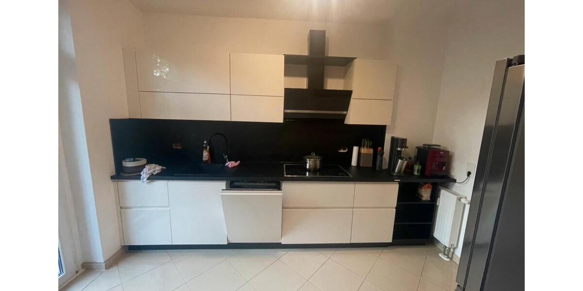Etagenwohnung Halle (Saale) Damaschkestraße - 4 Zimmer, 110 m&sup2;, 1.300&euro; | Angebot:26409650
