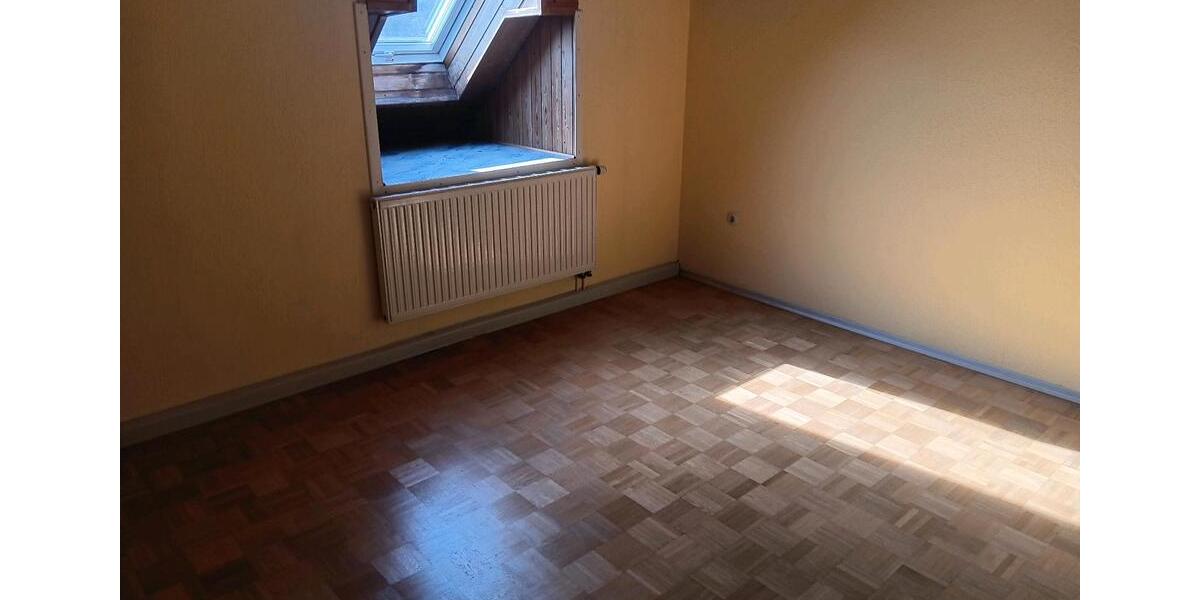 Dachgeschoßwohnung Regensburg Das Dörnberg - 3 Zimmer, 74 m&sup2;, 800&euro; | Angebot:25397705