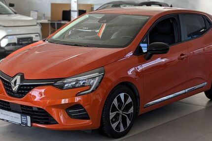 Renault Clio 32.650 km 14.390 &euro; Landau 76829