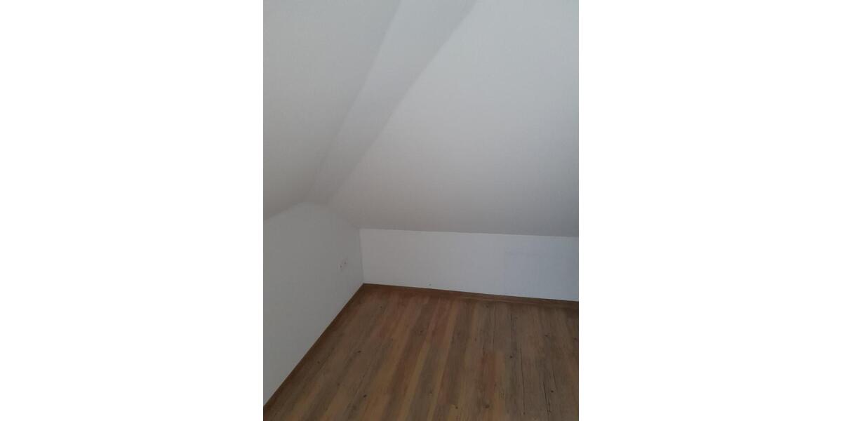 Dachgeschoßwohnung Asendorf - 3 Zimmer, 100 m&sup2;, 650&euro; | Angebot:26248428