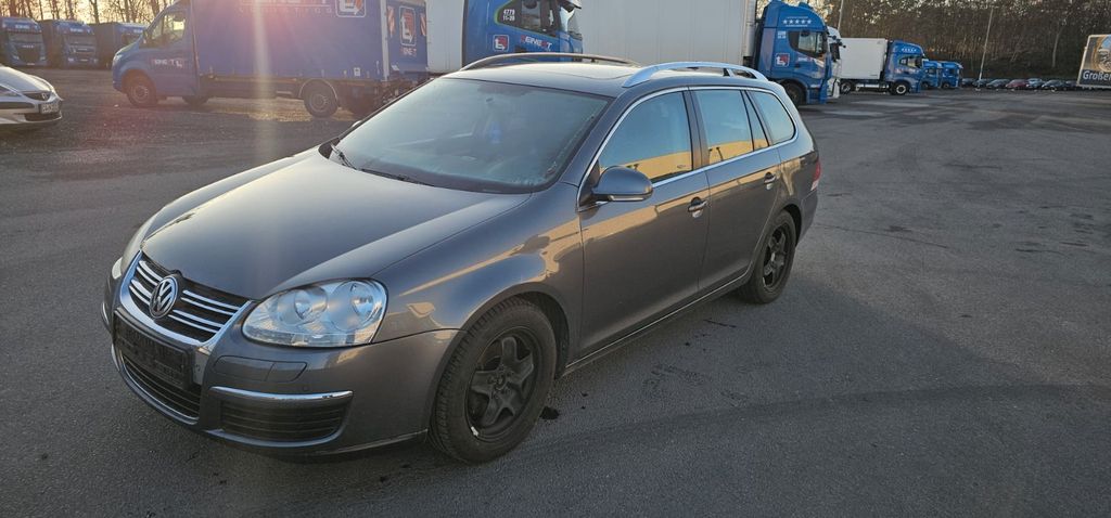 VW Golf 220.000 km 1.299 &euro; Calau 03205