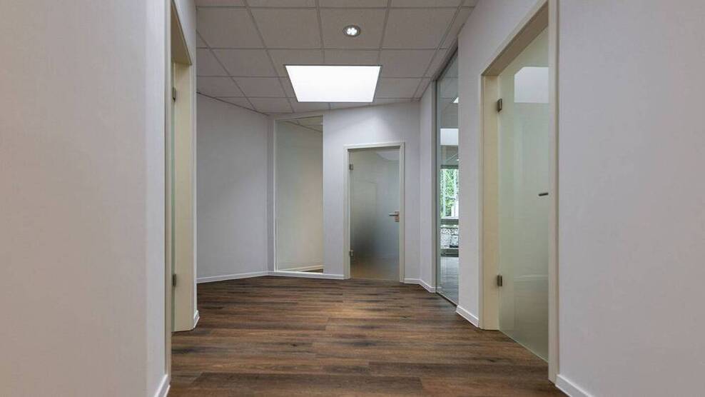 Freie Atelier- Bürofläche mit moderner Atmosphäre - All-in-Miete