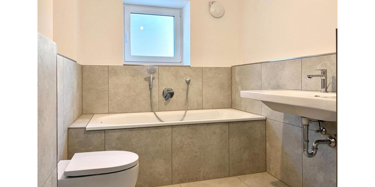 Erdgeschoßwohnung Baden-Baden Lichtental - 3 Zimmer, 80 m&sup2;, 1.190&euro; | Angebot:26440316