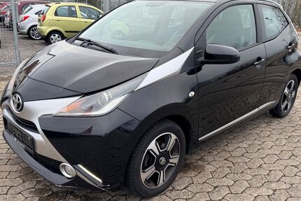 Toyota Aygo (X) 156.000 km 5.650 &euro; Buxtehude 21614