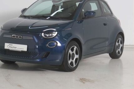 Fiat 500e 15.933 km 11.980 &euro; Pilsach 92367