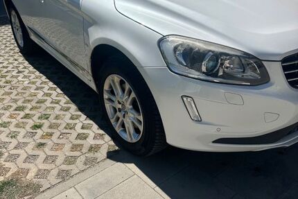 Volvo XC60 322.000 km 9.900 &euro; München 81927