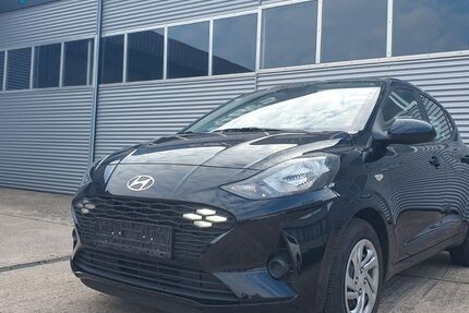 Hyundai i10 17.892 km 12.550 &euro; Bad Friedrichshall 74177