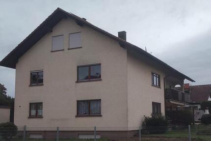 Urloffen, helle 2-Zimmer Wohnung im KG zimmer