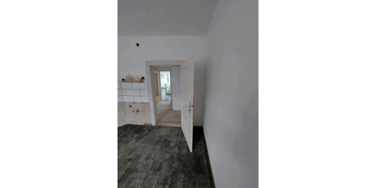 Etagenwohnung Thiersheim - 3 Zimmer, 75 m&sup2;, 650&euro; | Angebot:26273999