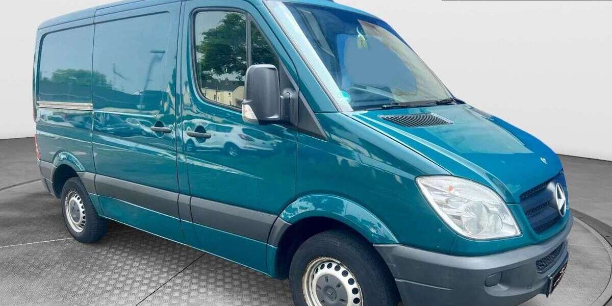 Mercedes-Benz Sprinter 304.000 km 8.990 &euro; Köln 51067