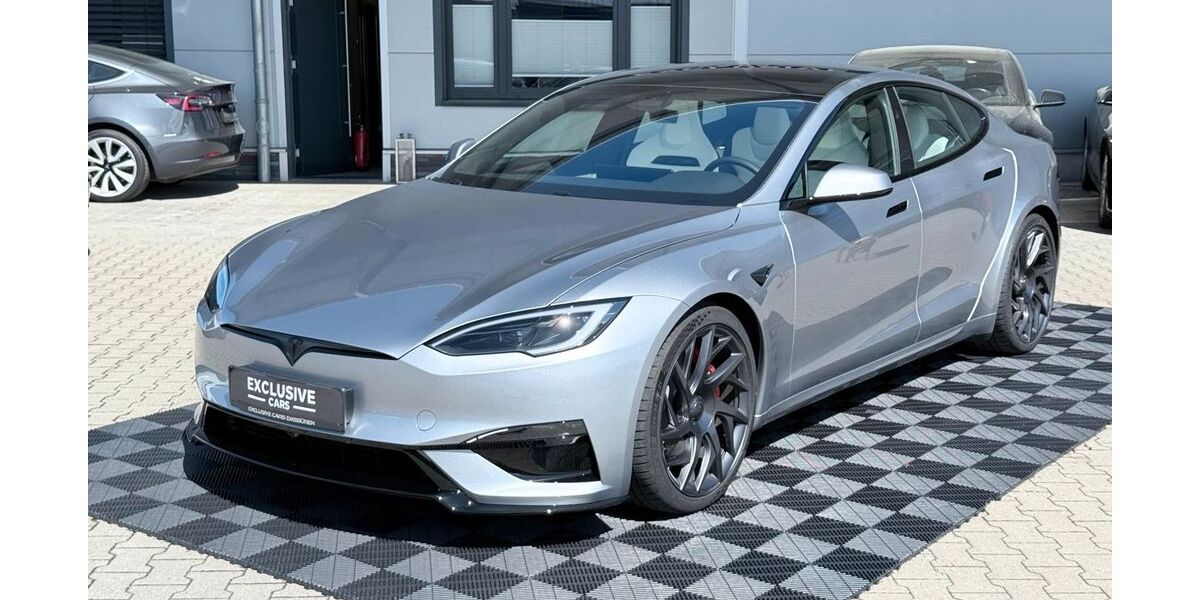 Tesla Model S 2.905 km 157.950 &euro; Emsbüren 48488