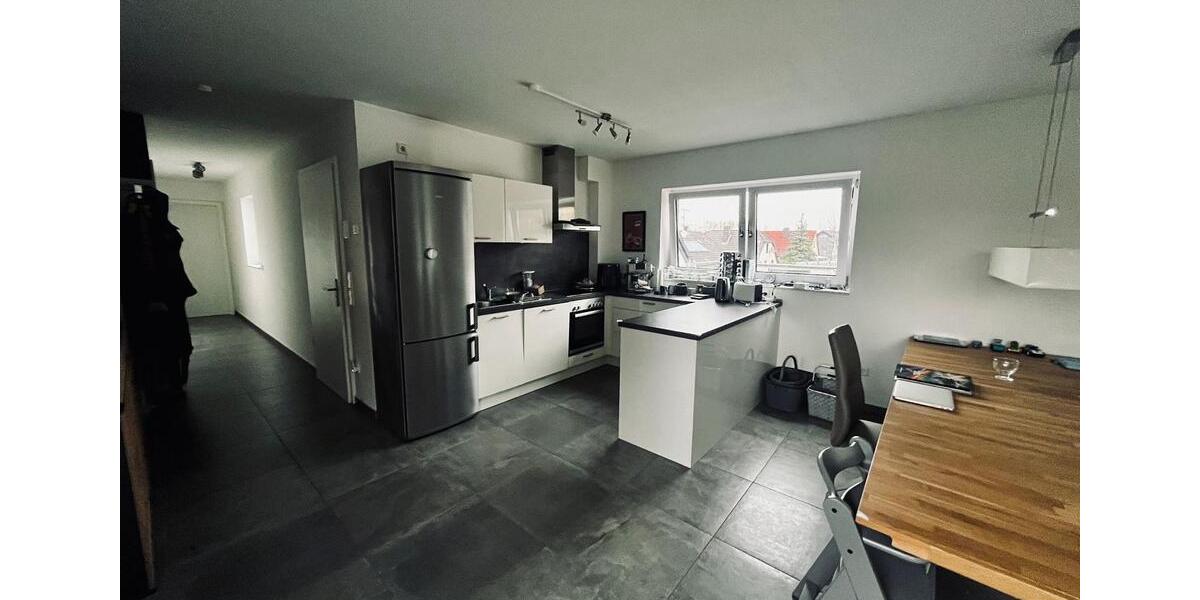 Dachgeschoßwohnung Goldbach - 3 Zimmer, 95 m&sup2;, 1.200&euro; | Angebot:26385664