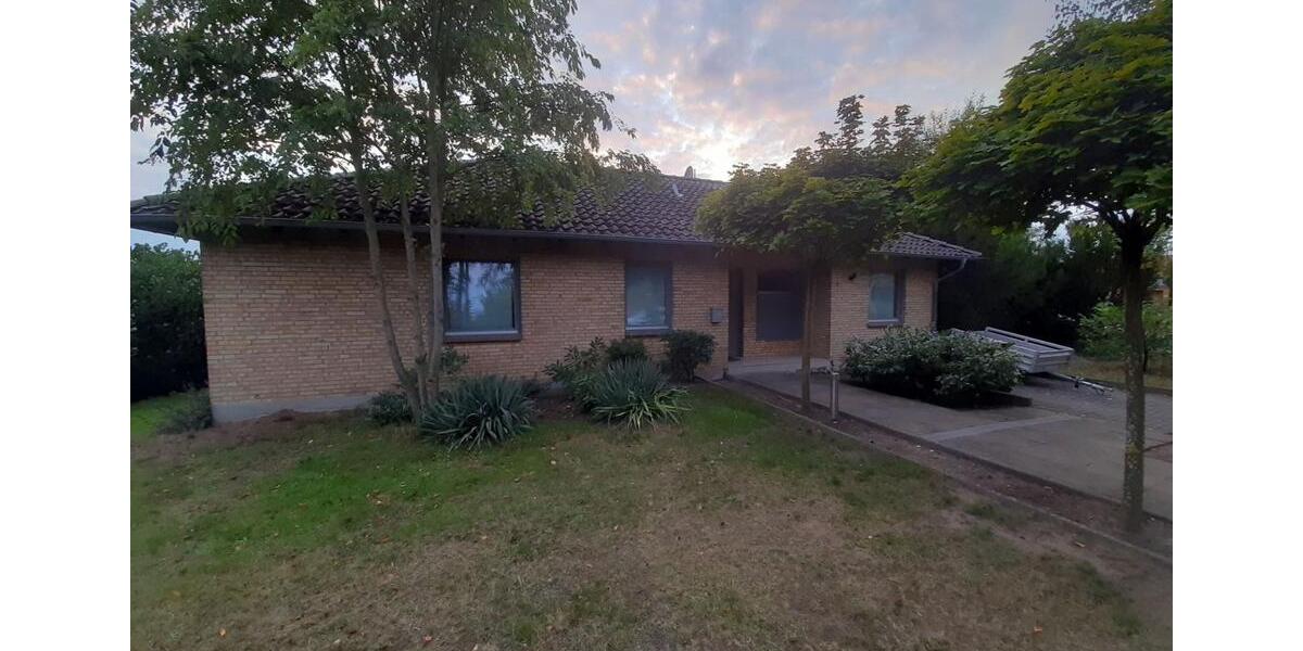 Bungalow Ebstorf - 5 Zimmer, 145 m&sup2;, 318.000&euro; | Angebot:26336156