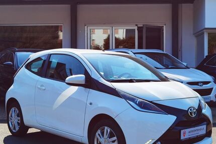Toyota Aygo (X) 78.166 km 5.950 € Steinau an der Straße 36396