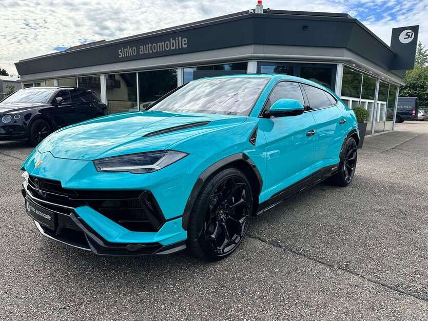 Lamborghini Urus 6.000 km 345.100 € Urbach 73660