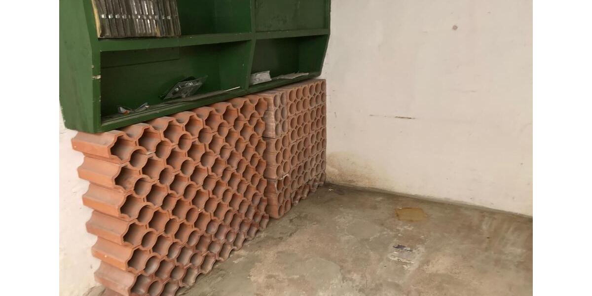 Frisch renovierte 1-Zimmer Wohnung im EG + Arbeitszimmer 2 zimmer