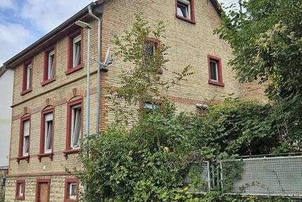 Haus Adelsheim Sennfeld - 7 Zimmer, 185 m&sup2;, 350.000&euro; | Angebot:25819051