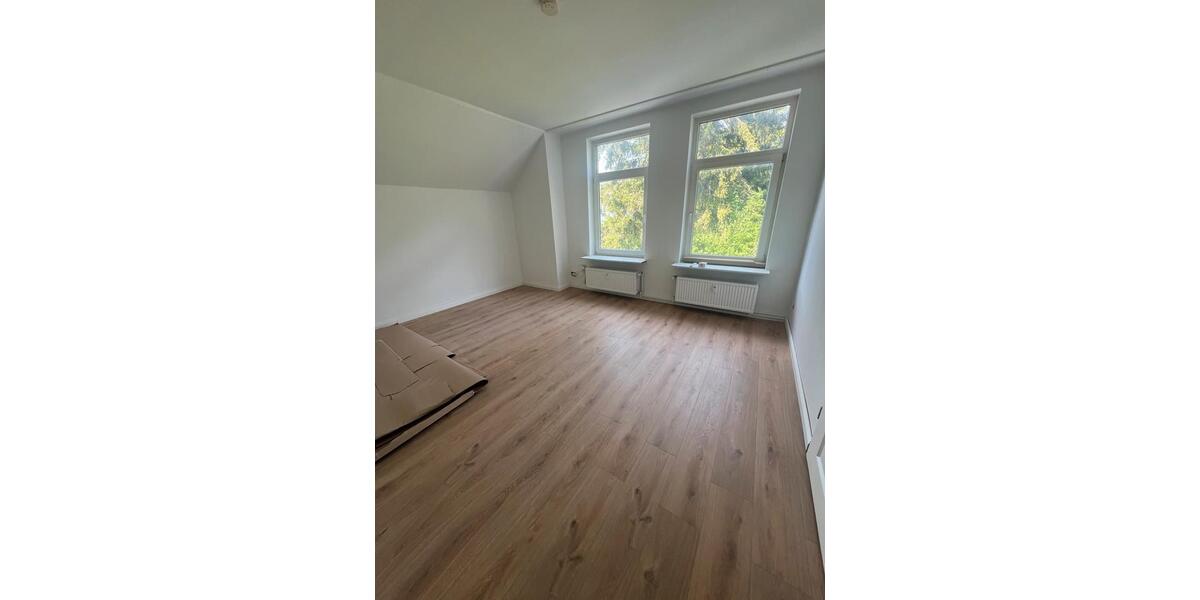Dachgeschoßwohnung Hohenaspe - 3 Zimmer, 73 m&sup2;, 700&euro; | Angebot:26412535