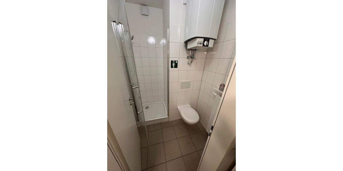 Gewerbeobjekt Buxtehude - 8 Zimmer, 187 m&sup2;, 2.400&euro; | Angebot:25745124