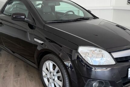 Opel Tigra 192.142 km 3.490 &euro; Baunatal 34225