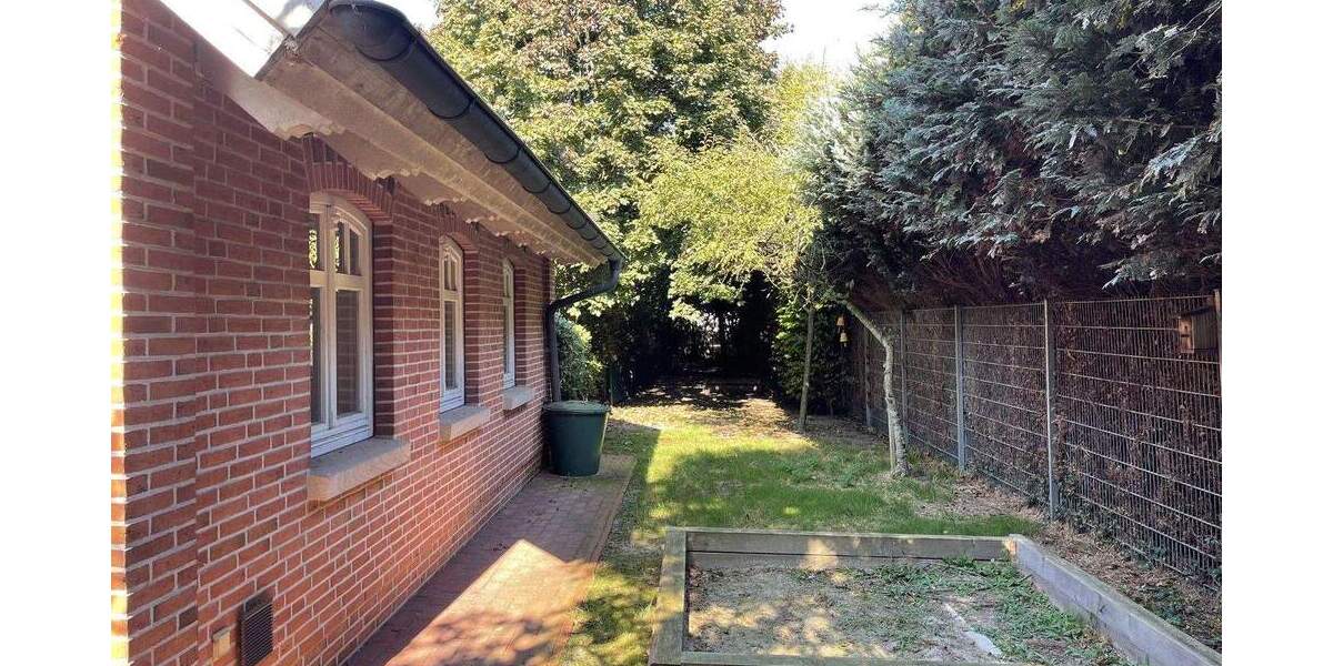 Hochwertige Lager-Produktionshalle, mit modernem und großem Betriebsleiterwohnhaus (provisionsfrei) zimmer